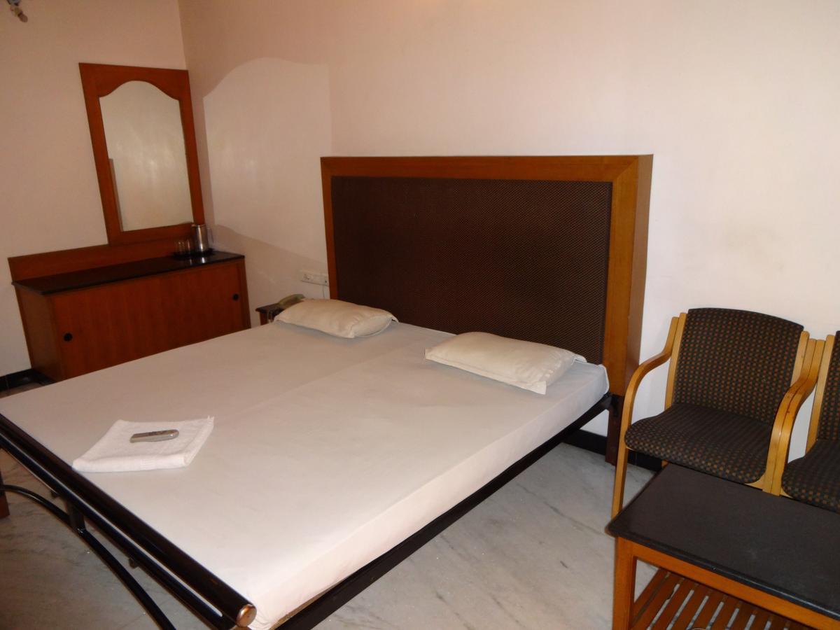 Hotel Grand Palace Coimbatore Bagian luar foto