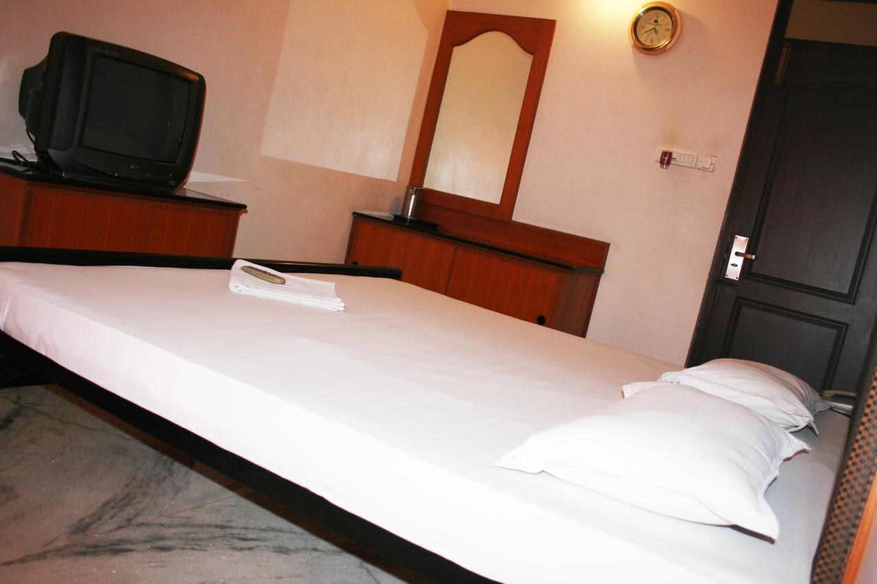 Hotel Grand Palace Coimbatore Bagian luar foto